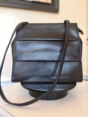 Italian Genuine Leather Structured Minimalist Tiered Shoulder Bag